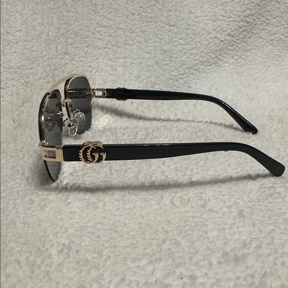 New Fashion Inspired Items (SUNGLASSES)
#54 - Picture 4 of 4